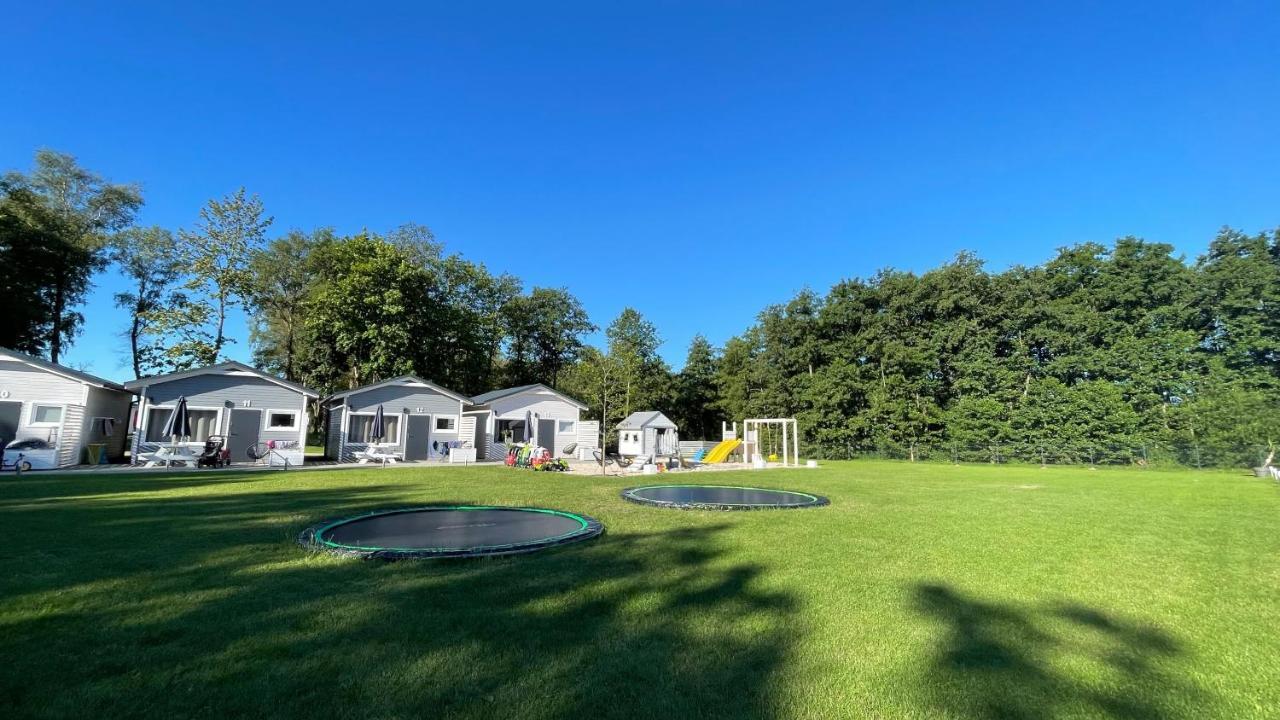 Lumi Resort Domki Letniskowe Z Podgrzewanym Basenem Rewal Exterior foto